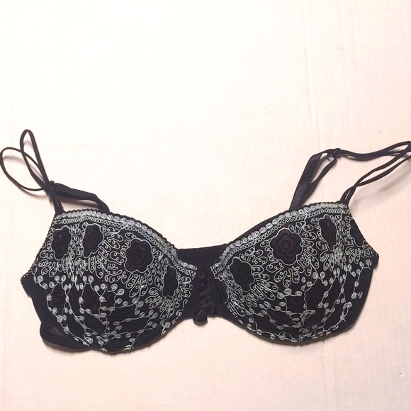 Delicates Intimate Bra Size 36C - Picture 6 of 6